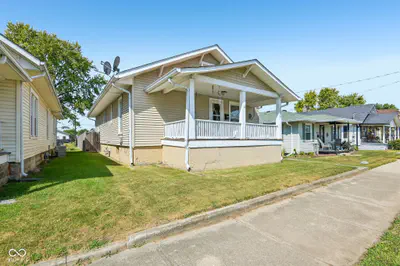 1135 Meridian Street, Shelbyville