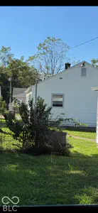 3204 Vine, Muncie - 2