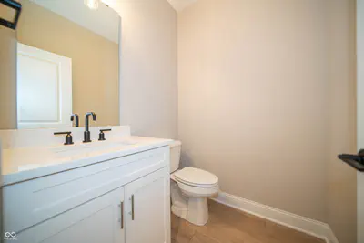 6607 Old World Drive, McCordsville - 24
