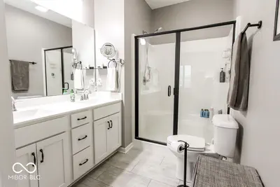 5604 Payne Boulevard, Plainfield - 21