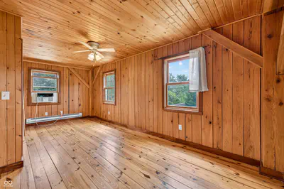 6821 W County Road 700 N, Freetown - 56