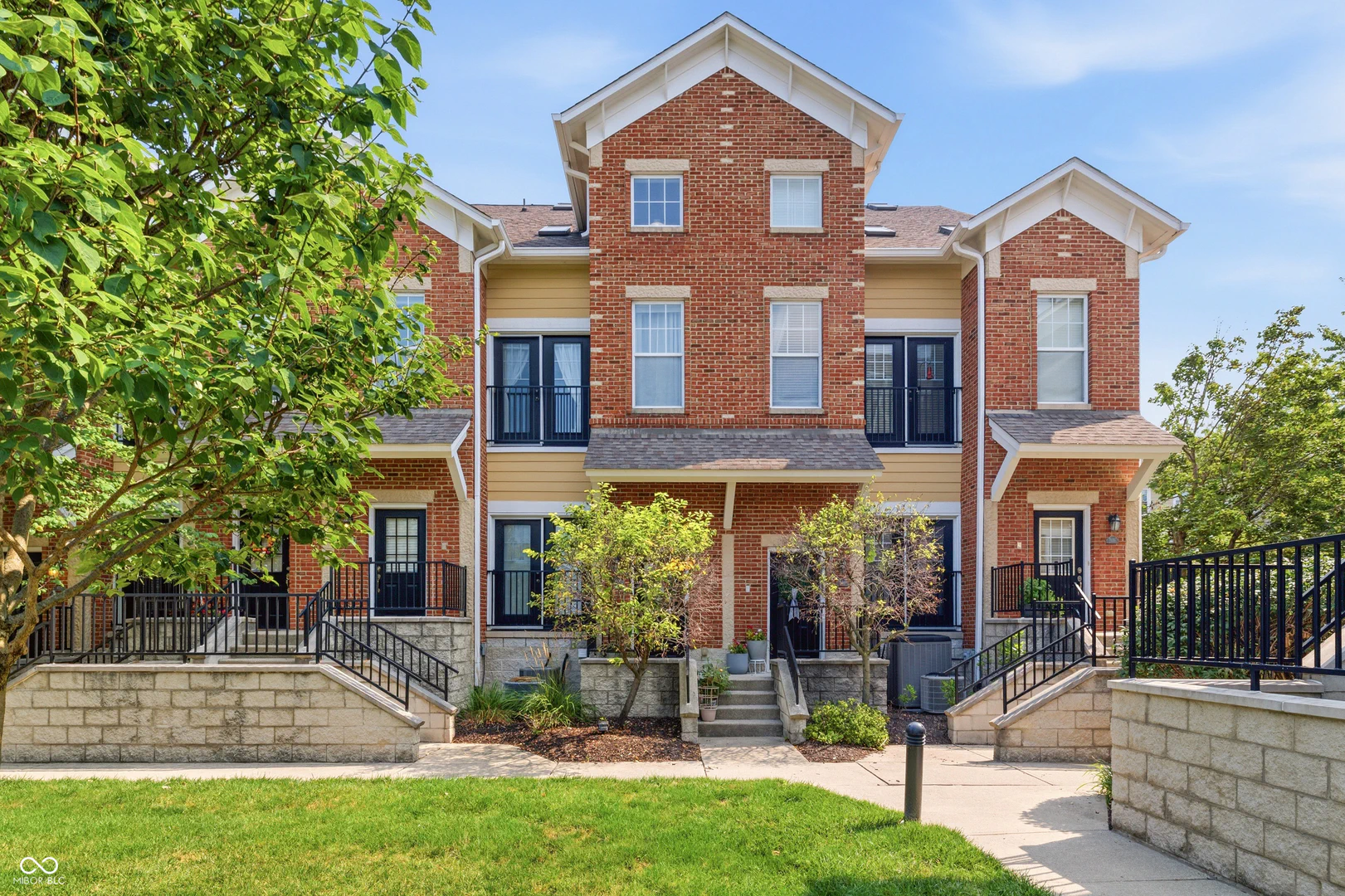 1121 Reserve Way, Indianapolis