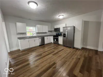 307 Wall Street, Advance - 16