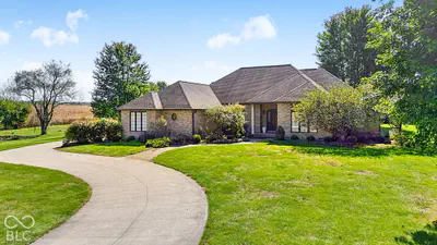 5771 Burlington Drive, Muncie - 44