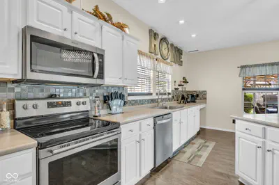 8801 Browns Valley Lane, Camby - 22
