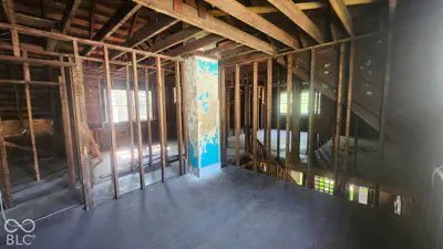 575 Woodruff Place West Drive, Indianapolis - 12