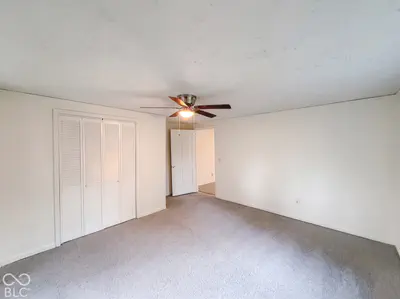207 E Park Street, Trafalgar - 9