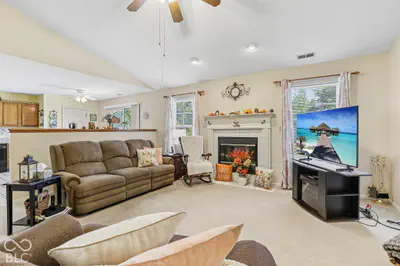 320 E Quail Wood Lane, Westfield - 8
