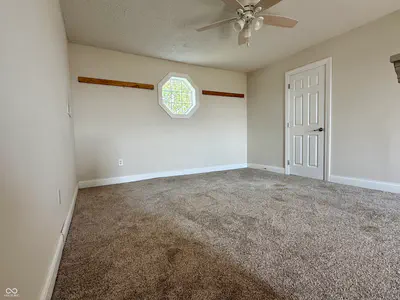 3905 900, Thorntown - 19
