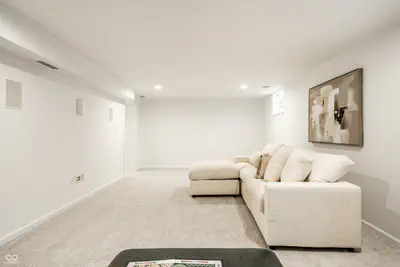 4621 Graceland Avenue, Indianapolis - 36