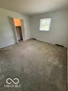 4520 Heritage Woods Road, Bloomington - 17