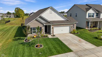 17896 Paula Walk, Westfield - 34