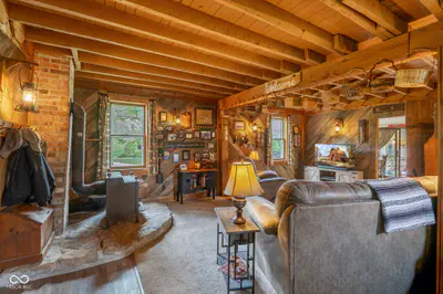 6410 State Road 135, Morgantown