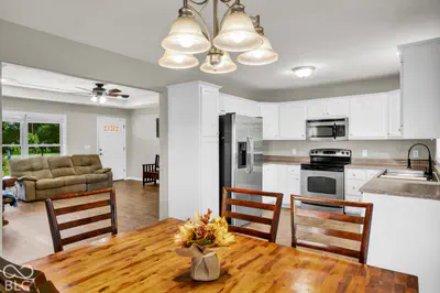 4426 Katy Drive, Seymour - 10