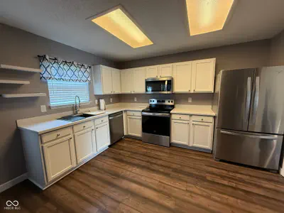 10022 Sapphire Berry Lane, Fishers - 16