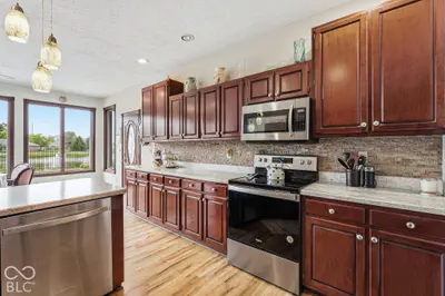 6765 Hall Road, Plainfield - 22