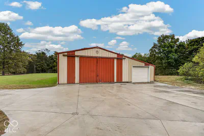 2442 E County Road 1050 S, Cloverdale - 2