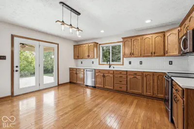 1137 Brookside Court, Avon - 10