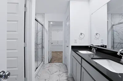 1096 Sunderland Drive, Greenwood - 27