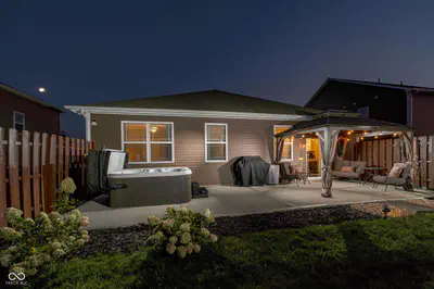 1962 Fairmount Drive, Greenfield - 23