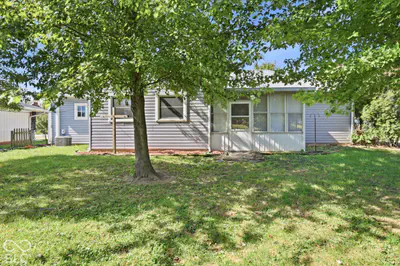 1615 Avenue East Street, Elwood - 18