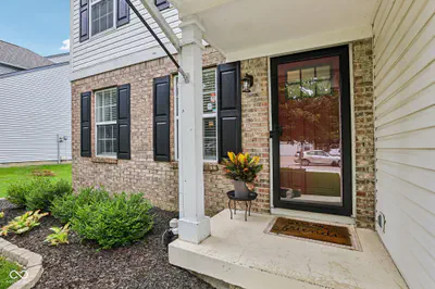 7974 Cobblesprings Drive, Avon - 4