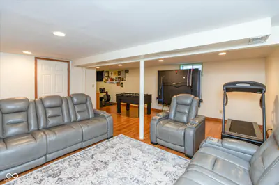 8210 Burn Court, Indianapolis - 32