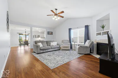 5868 Deerview Bend, McCordsville - 3