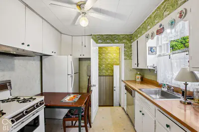 140 7th Avenue, Beech Grove - 10