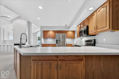9503 Cadbury Circle, Indianapolis - 13