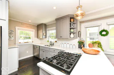906 E 50th Street, Indianapolis - 8