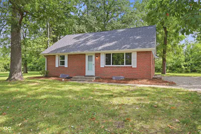 9725 E 46th Street, Indianapolis - 2