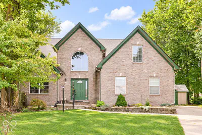 11513 Brook Bay Circle, Indianapolis