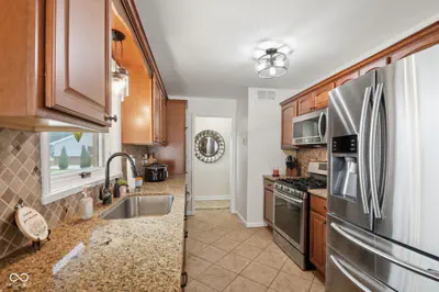 9940 Sunset Lane, Elwood - 12
