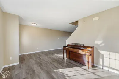 11398 N Meadowbend Way, Monrovia - 13