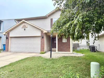 7704 Lake Vista Lane, Indianapolis - 2