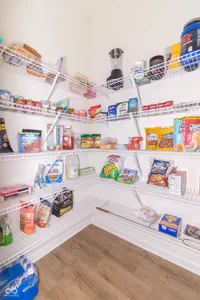1454 Lexington Trail, Greenfield - 17