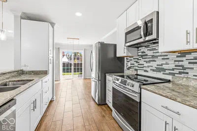 6719 Glenn Meade Drive, Indianapolis - 9
