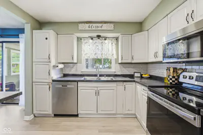 295 Bennett, Bedford - 15