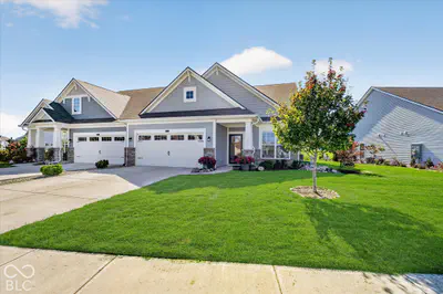 368 Tamarack Larch Boulevard, Cicero - 2