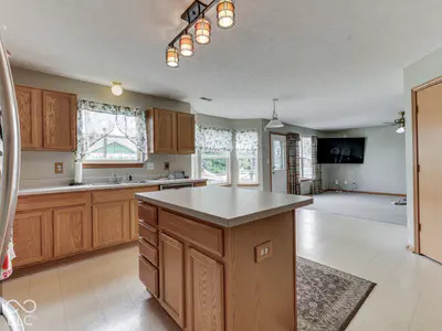 973 Thornwood Drive, Greenwood - 22