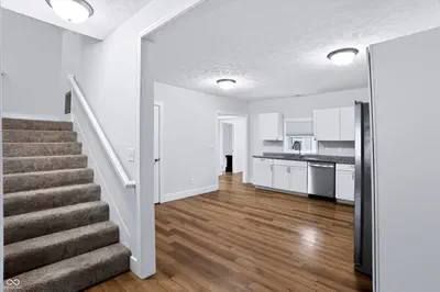 307 Wall Street, Advance - 51