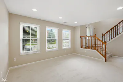 6338 Central Boulevard, Whitestown - 4