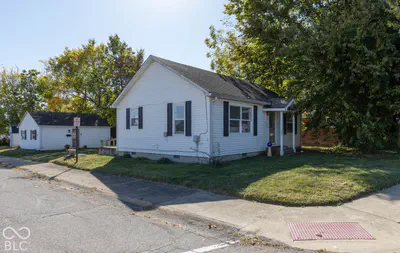 425 E College Avenue, Brownsburg