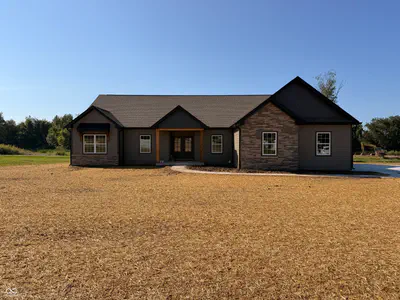 5 Pine Hills Court, Crawfordsville