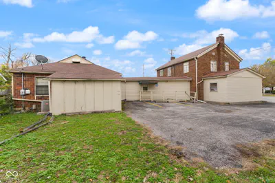 1302 10th Street, Jeffersonville - 81