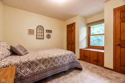 1653 300, Greenfield - 29