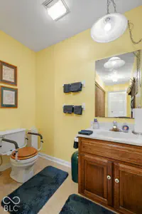 4238 S Carrie Drive, New Palestine - 35