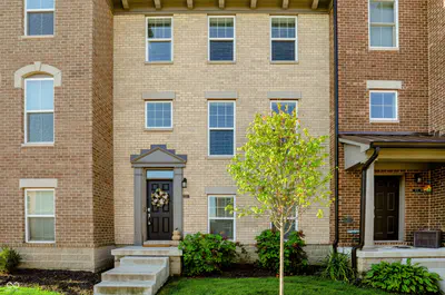 933 Yorkshire Lane, Zionsville