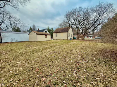 3416 W Riverside Avenue, Muncie - 17